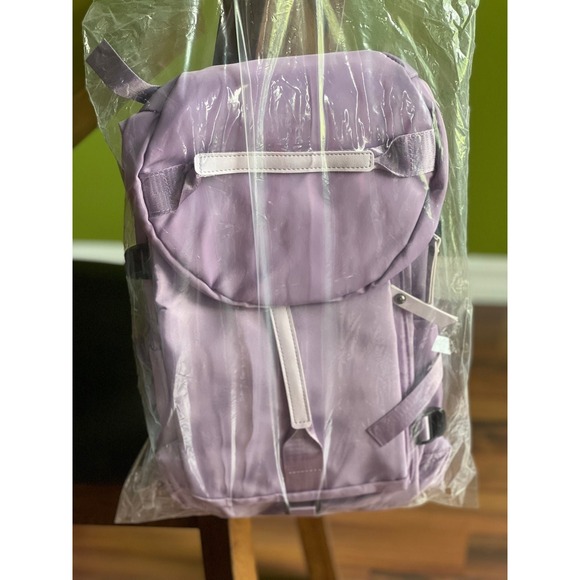 Backpack - Picture 8 of 8